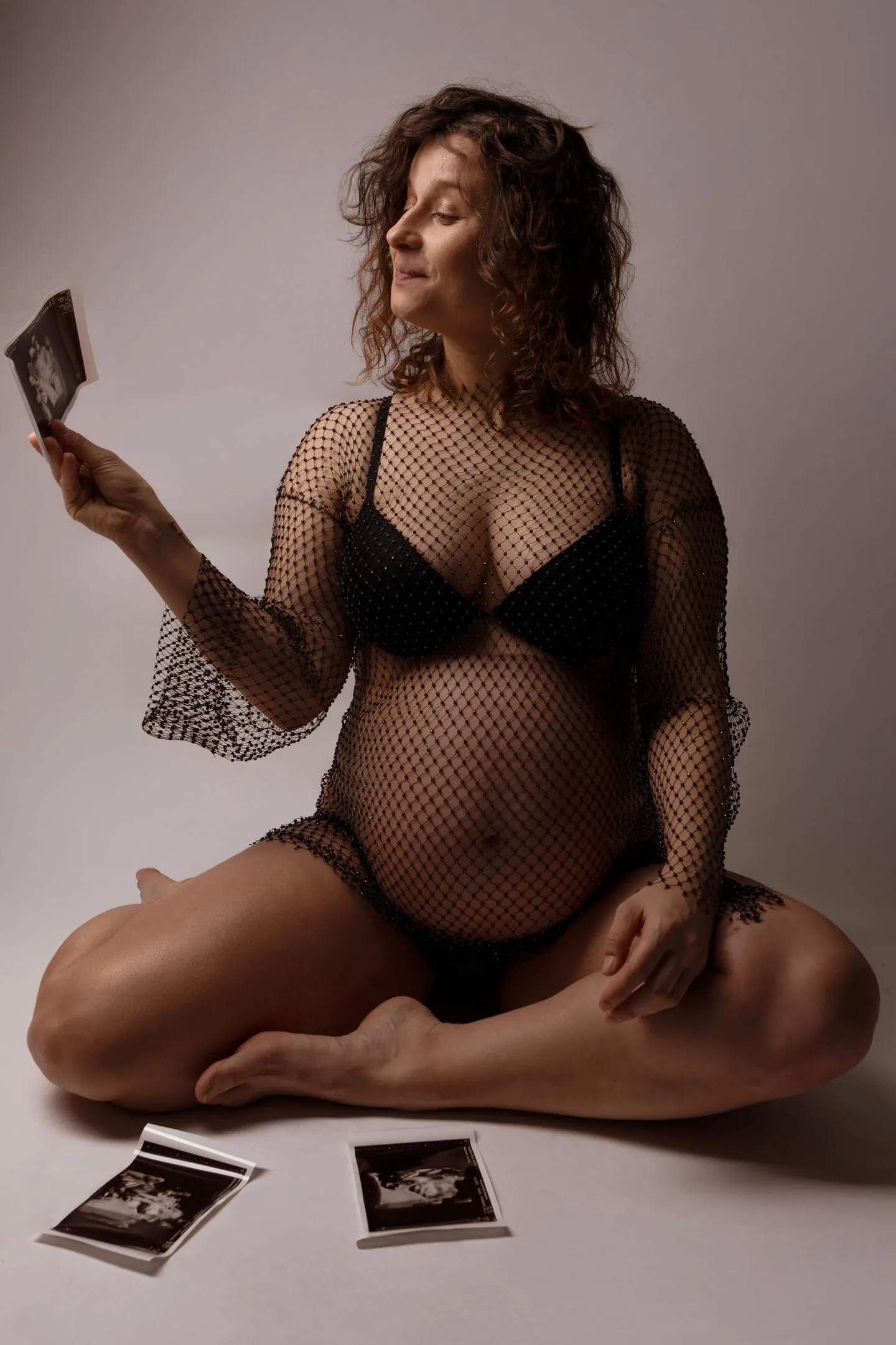 Soft maternity portrait, Aberdeen